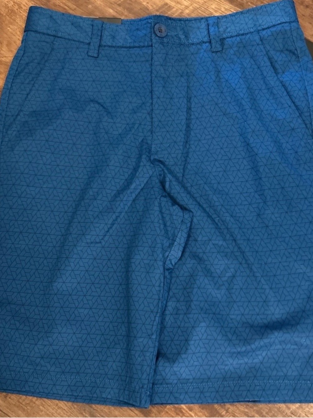 Under Armour Teal Blue Golf Shorts Boys Size 18 NWT
